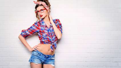 Фотосесія вдома в стилі пін-ап