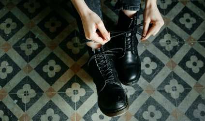 Постановочное фото обуви для рекламы